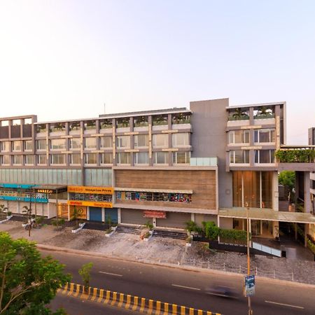 Hotel Sayaji Jāmnagar Esterno foto